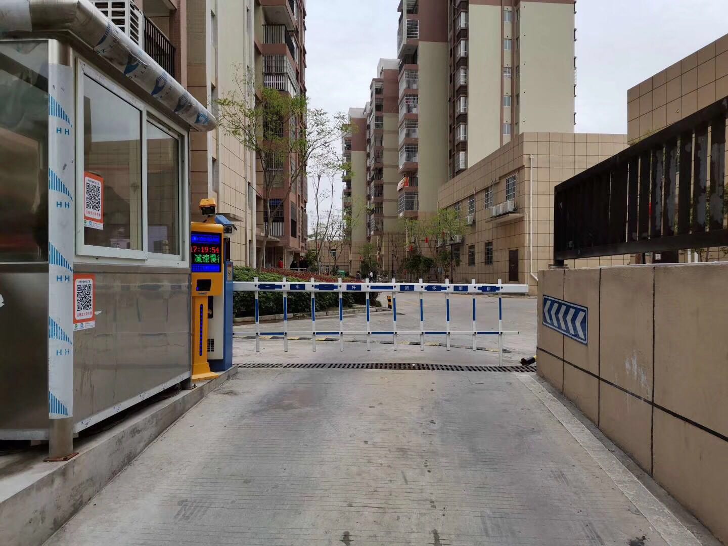 小区改造升级车牌识别