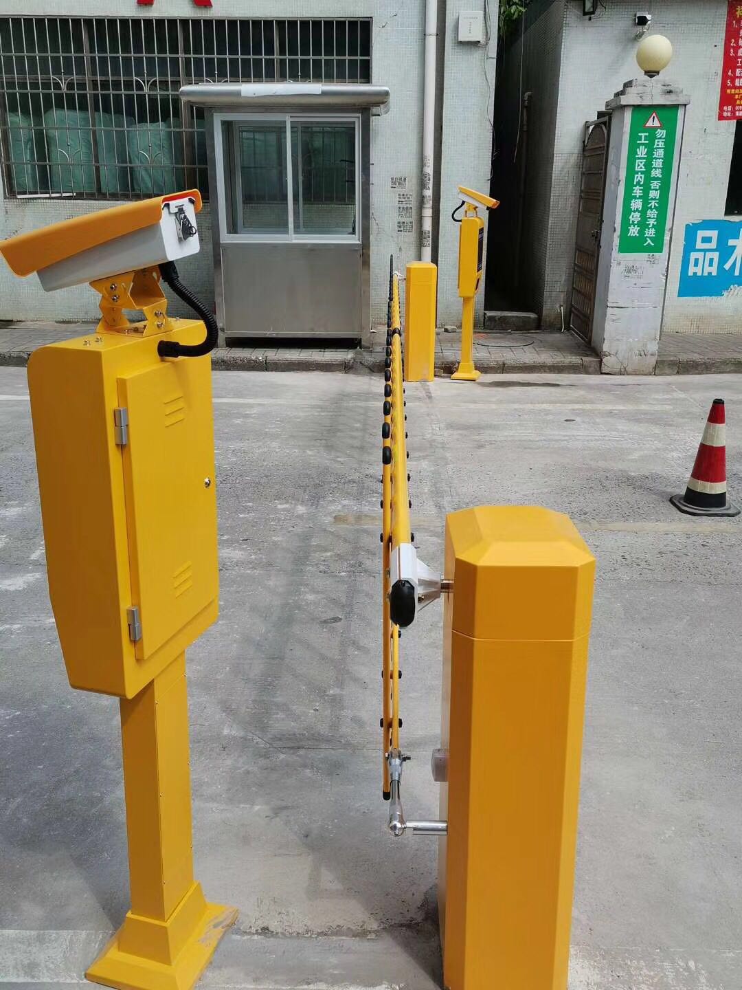 赣州栅栏道闸价格
