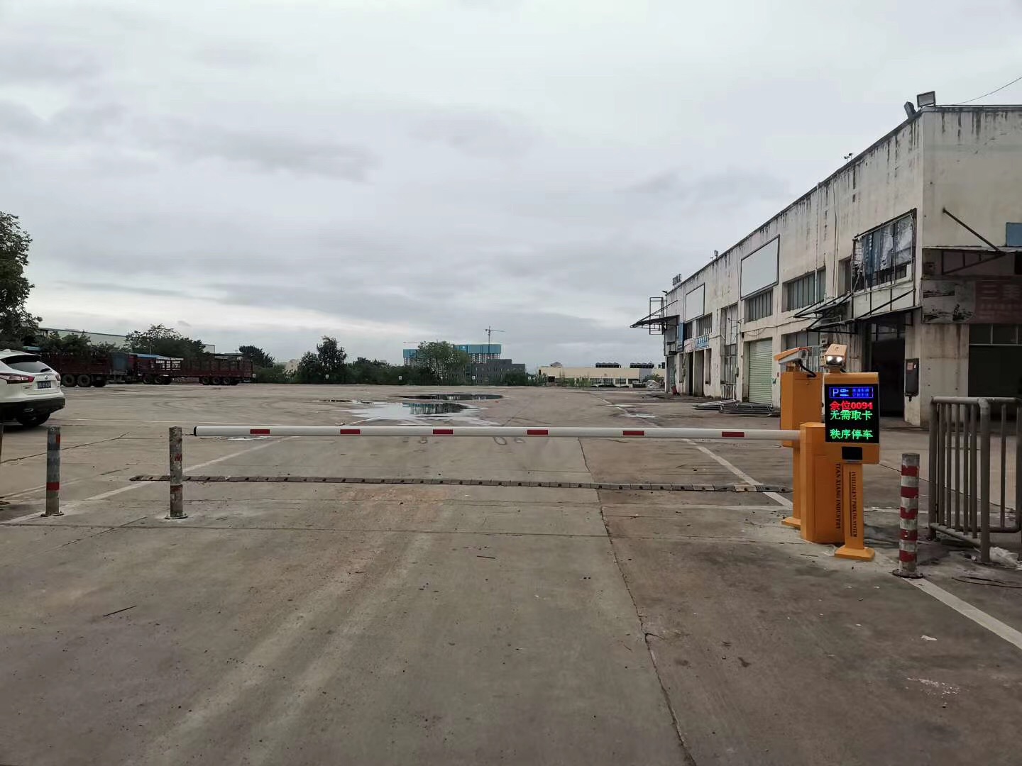 无人值守车牌识别收费系统多少钱