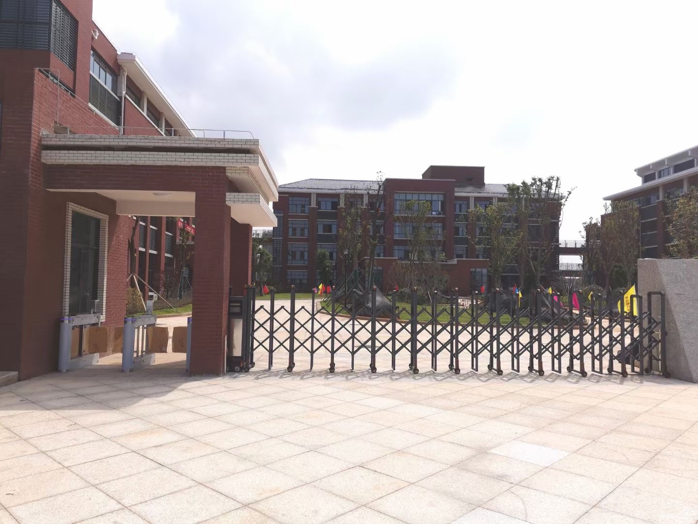 学校出入口控制系统设备价格